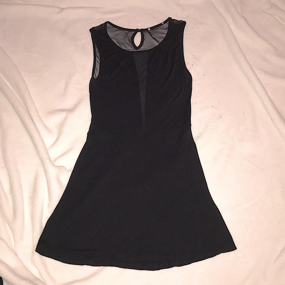 🎈5/$30!!🎈 Deep V Sleeveless skater dress